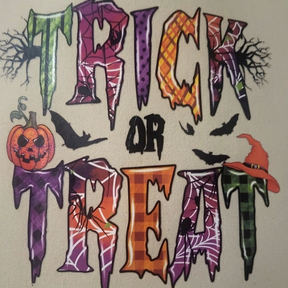 Halloween Trick or Treat Bags - Picture 4 of 5